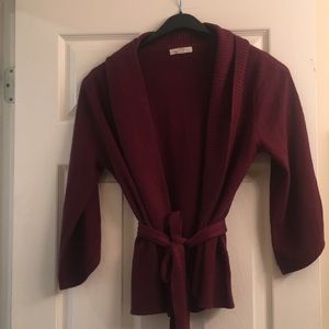 Maroon sweater with adjustable tie, sz M